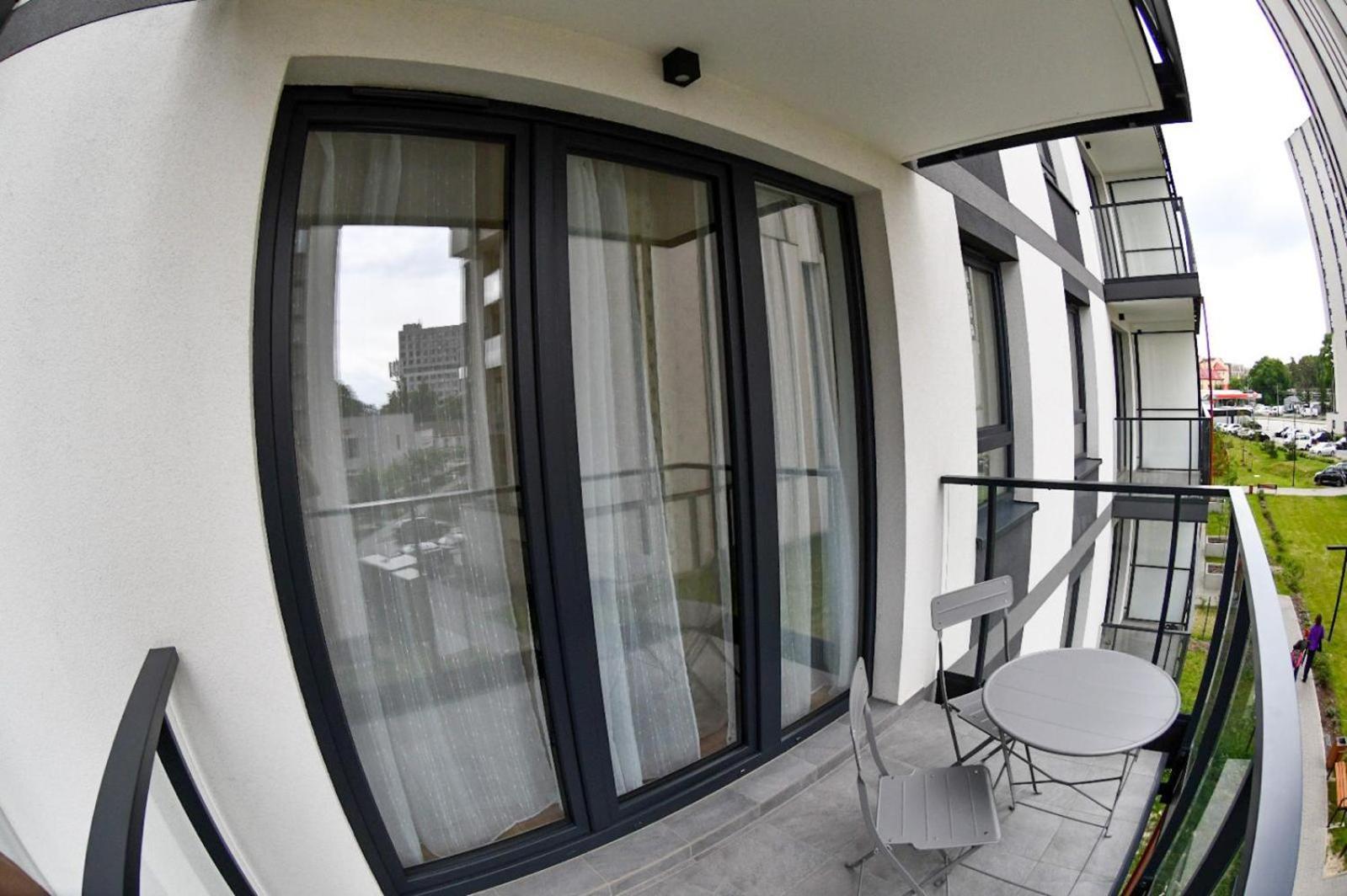 Elegant Two-Room Apartment, City Center, Balcony ,Sleeps 4 كراكوفيا المظهر الخارجي الصورة